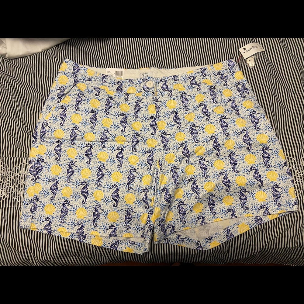 NWT Crown & Ivy Shorts
